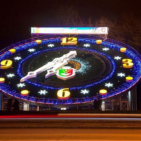 Люкс В Центре Металлургов 31 Kr Apartments Kryvyj Rih Eksteriør billede